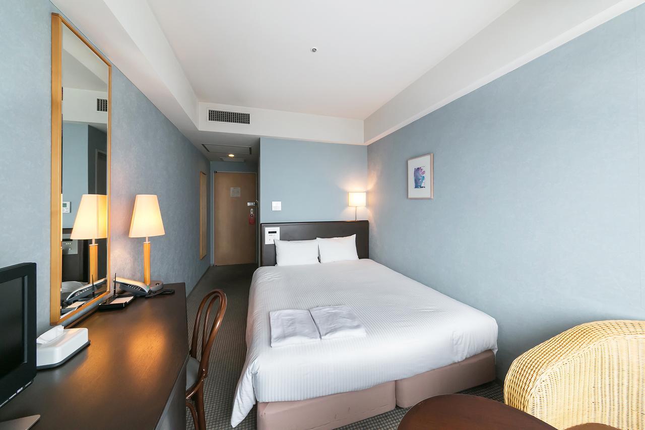 Yokohama Techno Tower Hotel Екстер'єр фото