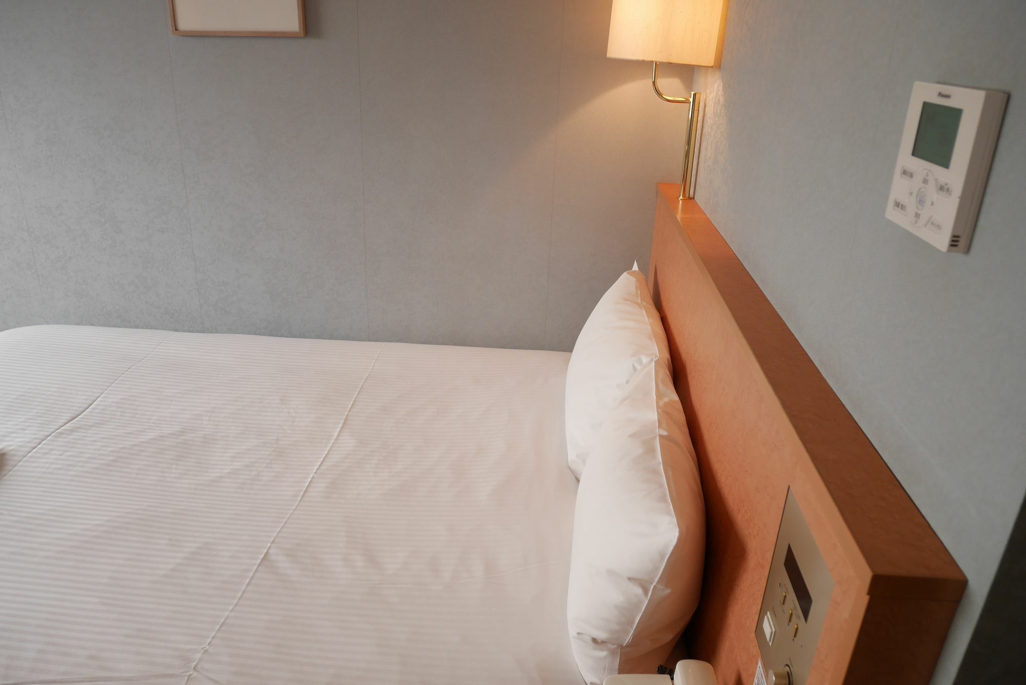 Yokohama Techno Tower Hotel Екстер'єр фото